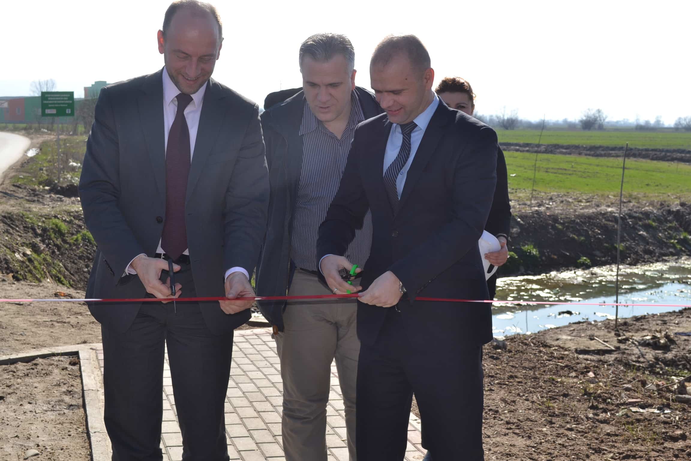 Në Kllokot përurohën edhe dy projekte infrastrukturore investim  nga LOGOS-i